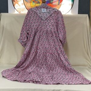 EUC woman’s TMC 3/4 sleeve dress